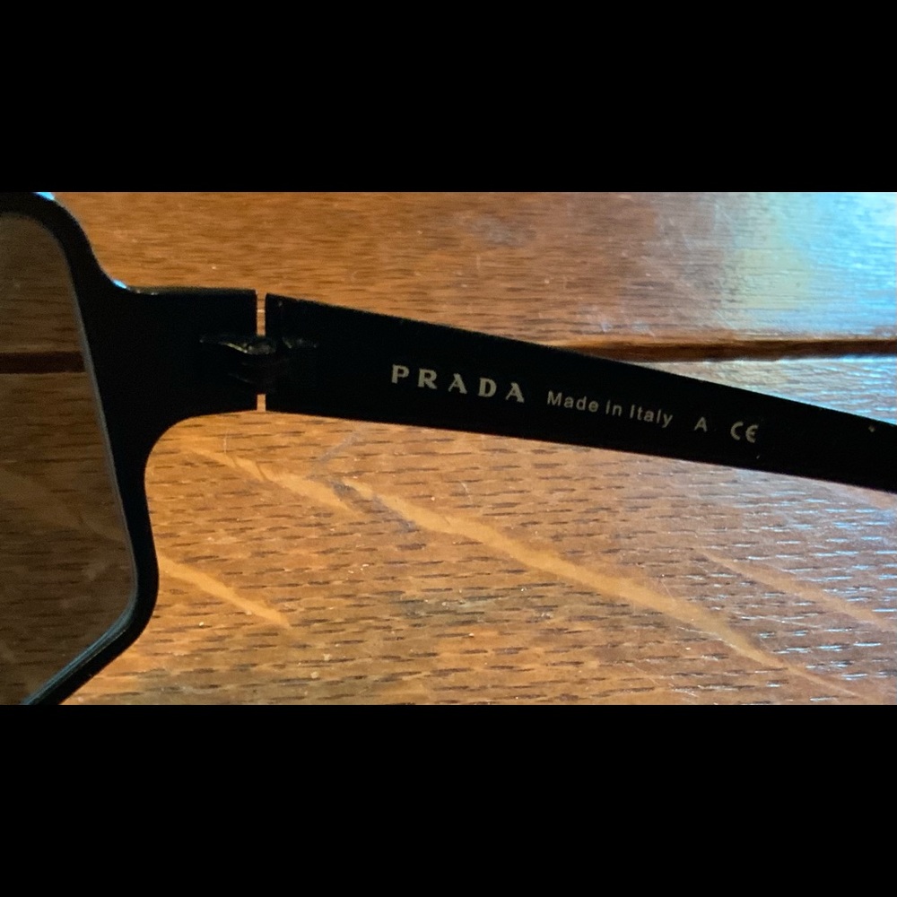 NWOT..PRADA sunglasses with case - Picture 3 of 7